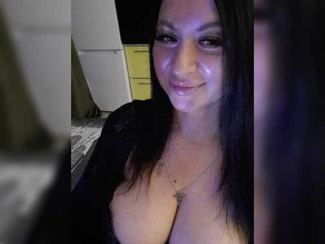 Nikoletta25