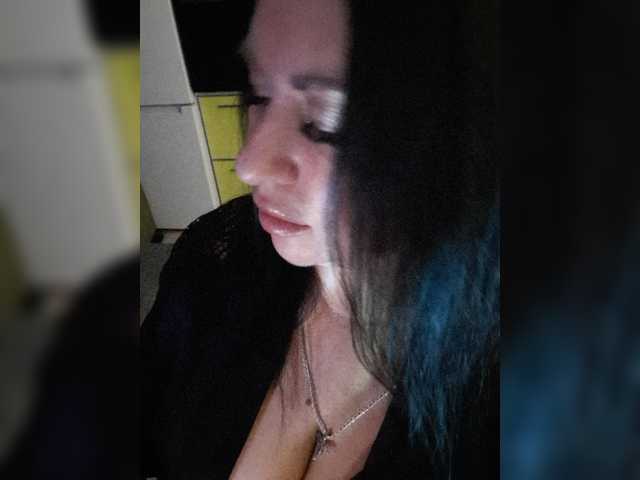 Nikoletta25 webcam