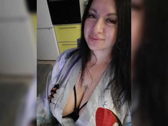 Nikoletta25 live cam preview