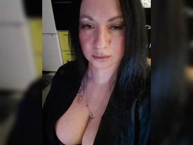 Nikoletta25