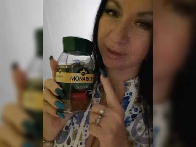 Nikoletta25, live now on BongaCams