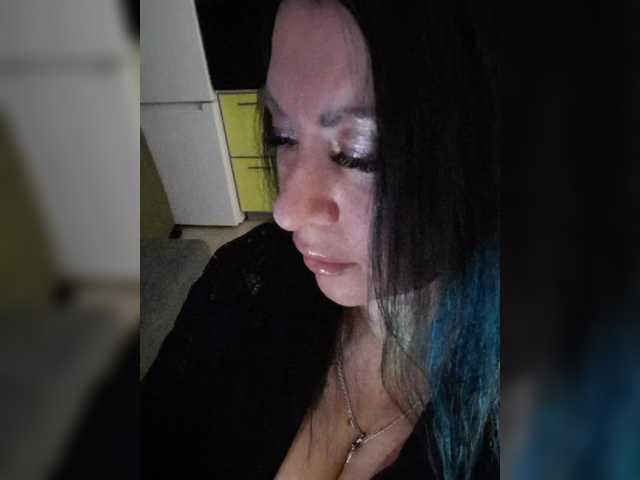 Nikoletta25, en vivo ahora en BongaCams