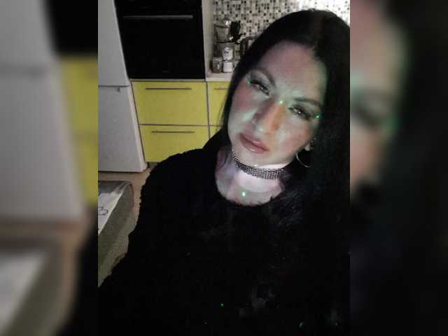 Nikoletta25 live cam on BongaCams
