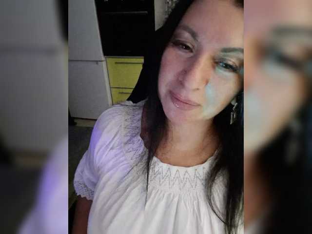 Nikoletta25 live cam on BongaCams