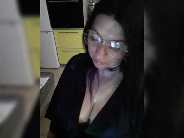 Nikoletta25 live cam on BongaCams