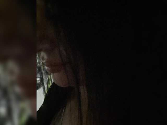 Nikoletta25 live cam on BongaCams