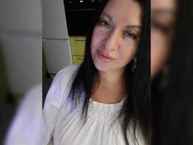 Nikoletta25