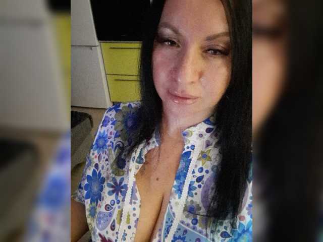Nikoletta25