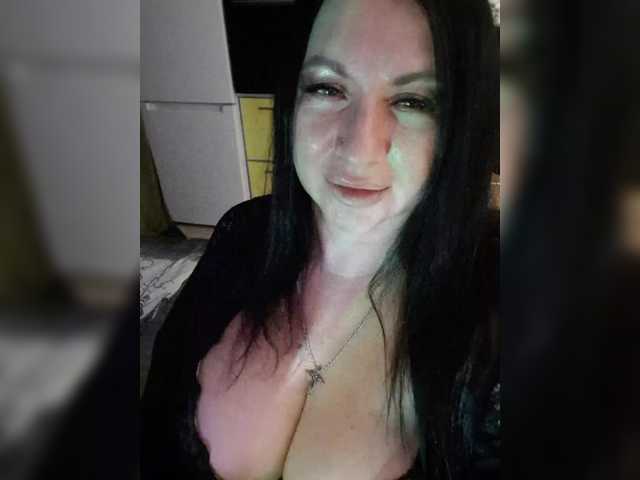 Nikoletta25