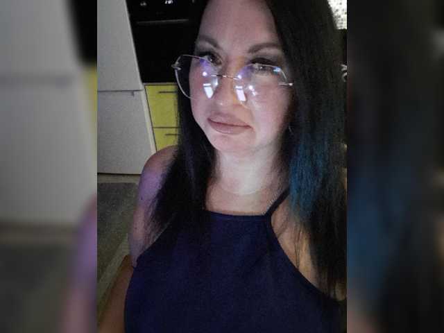 Nikoletta25 live cam on BongaCams