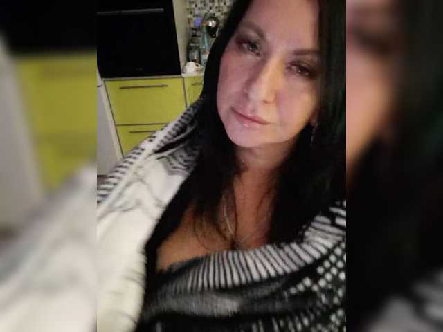 Nikoletta25 live cam on BongaCams