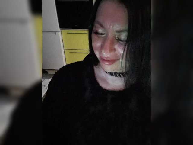 Nikoletta25