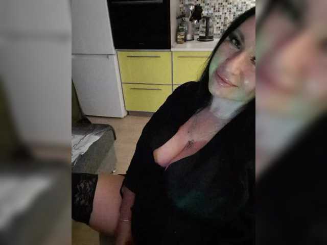 Nikoletta25