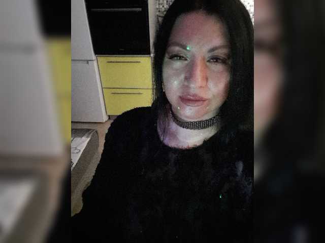 Nikoletta25 live cam on BongaCams