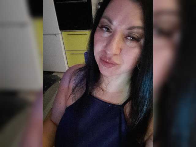 Nikoletta25