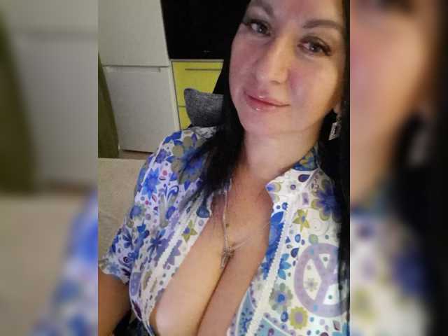 Nikoletta25