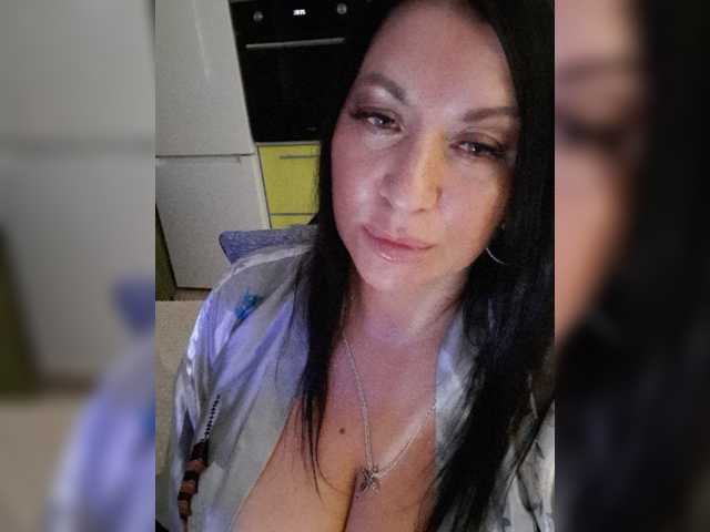 Nikoletta25