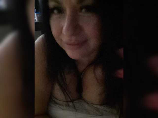 Nikoletta25 live cam on BongaCams
