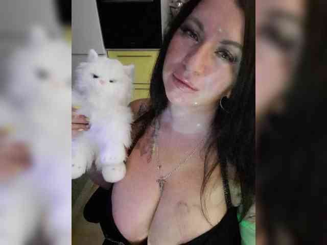 Nikoletta25 webcam