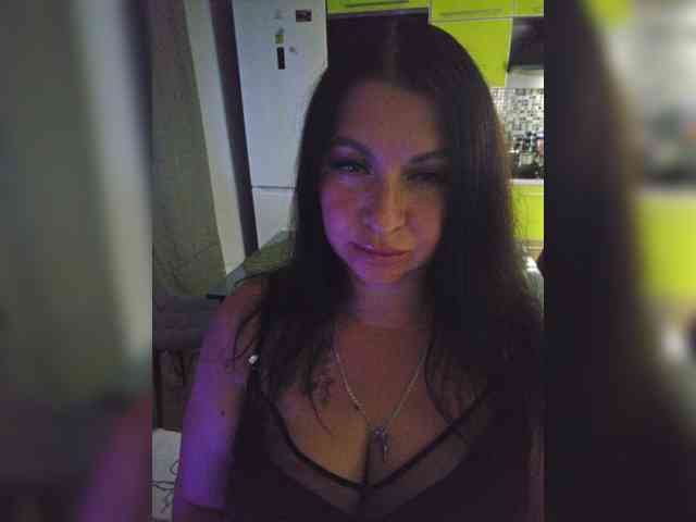 Nikoletta25 webcam