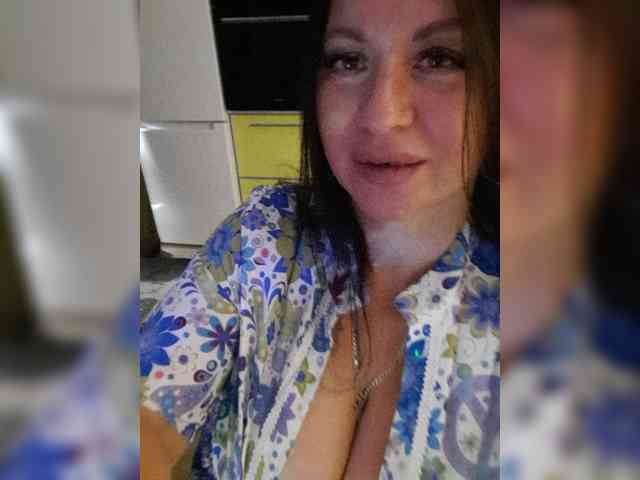 Nikoletta25 webcam