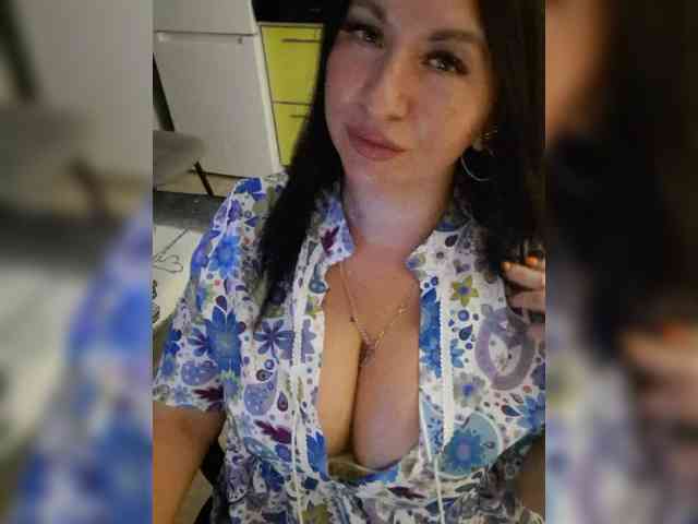 Nikoletta25 webcam