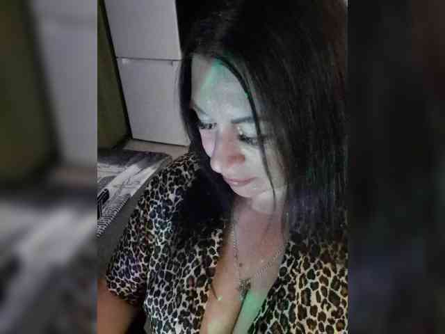 Nikoletta25 webcam