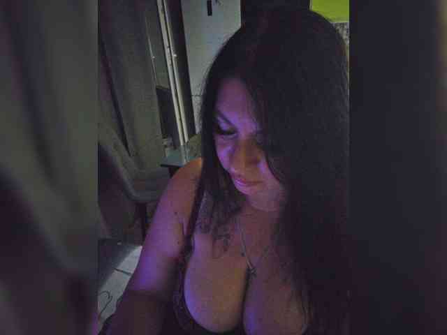 Nikoletta25 webcam