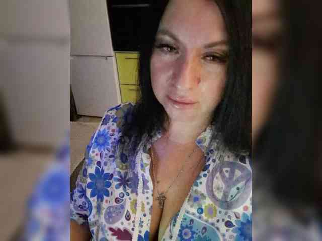 Nikoletta25 webcam