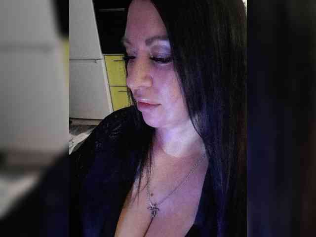 Nikoletta25 live female cam on bongacams