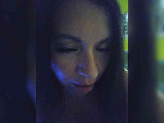 Nikoletta25 webcam