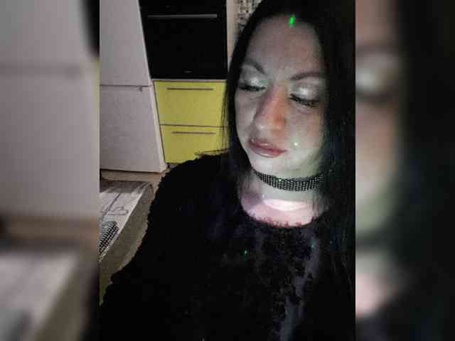 Nikoletta25 webcam