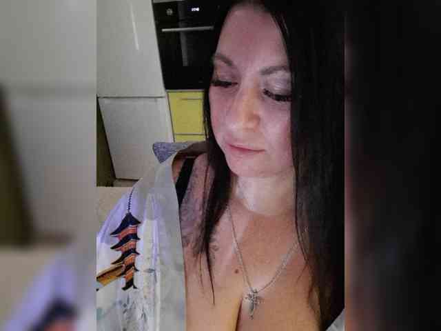 Nikoletta25 webcam