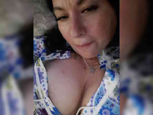 Nikoletta25 webcam