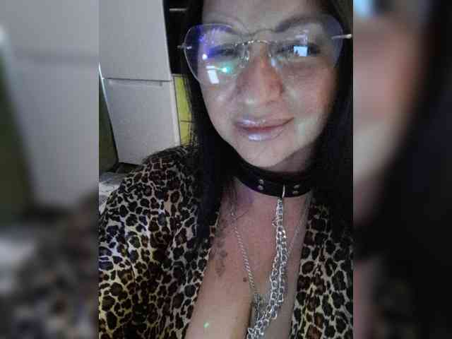 Nikoletta25 webcam
