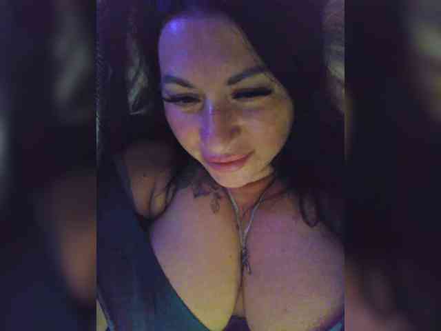 Nikoletta25 webcam