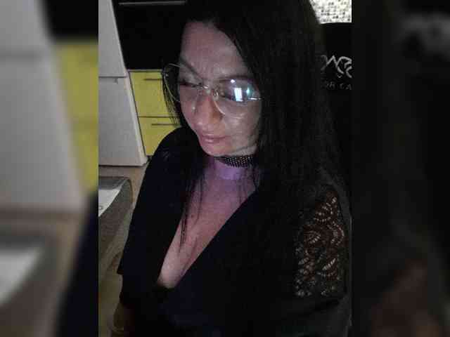 Nikoletta25 webcam