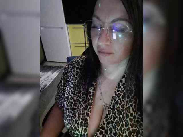 Nikoletta25 webcam