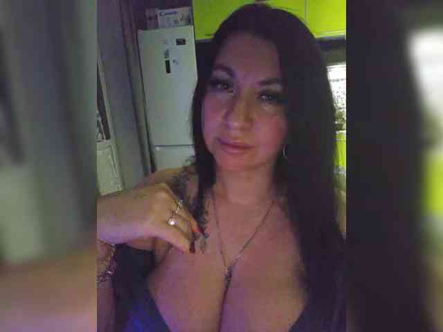 Nikoletta25 webcam