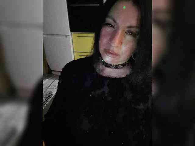 Nikoletta25 webcam