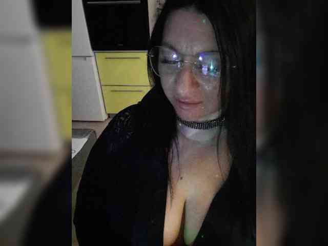 Nikoletta25 webcam