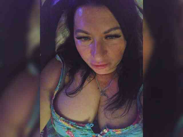Nikoletta25 webcam