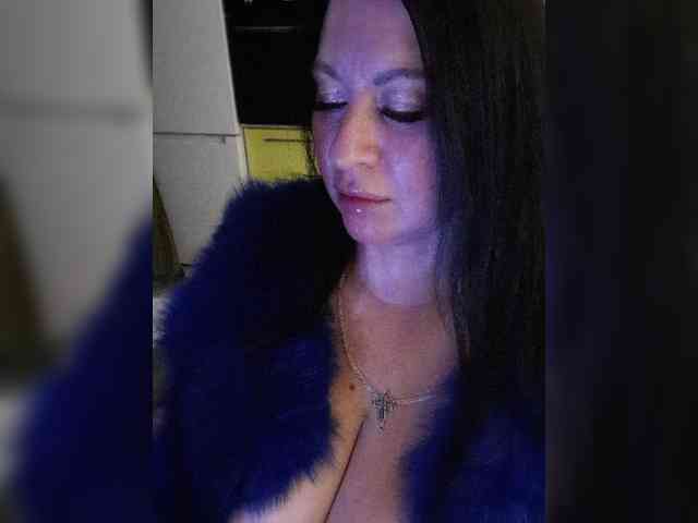 Nikoletta25 webcam