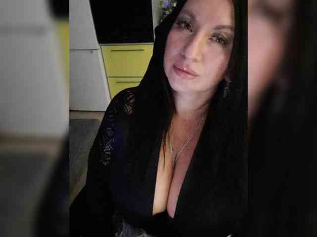 Nikoletta25 webcam