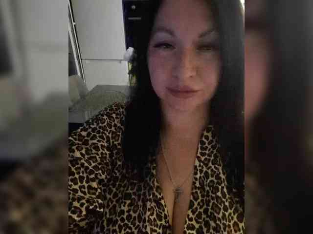 Nikoletta25 webcam
