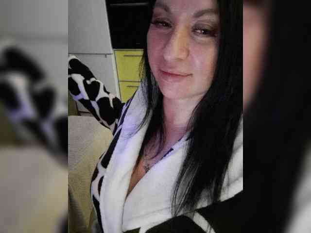 Nikoletta25 webcam