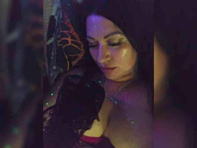 Nikoletta25 webcam