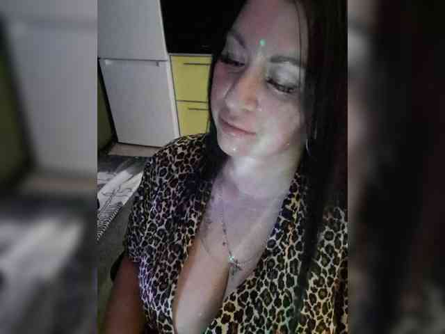 Nikoletta25 webcam