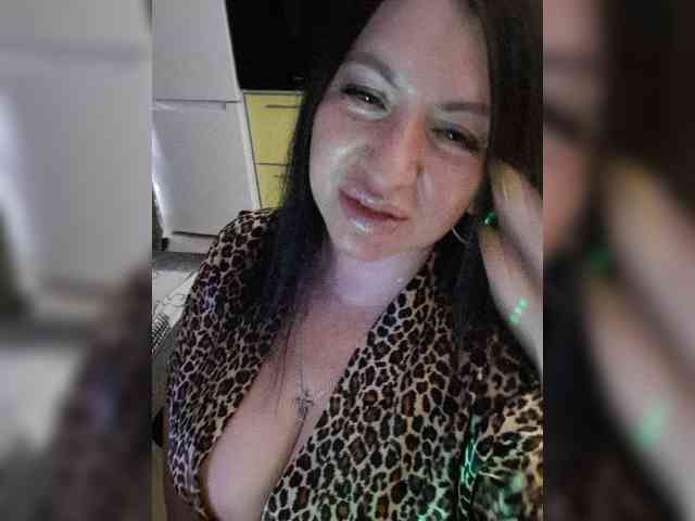 Nikoletta25 webcam