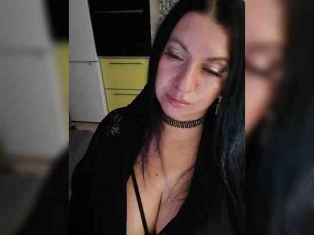 Nikoletta25 webcam